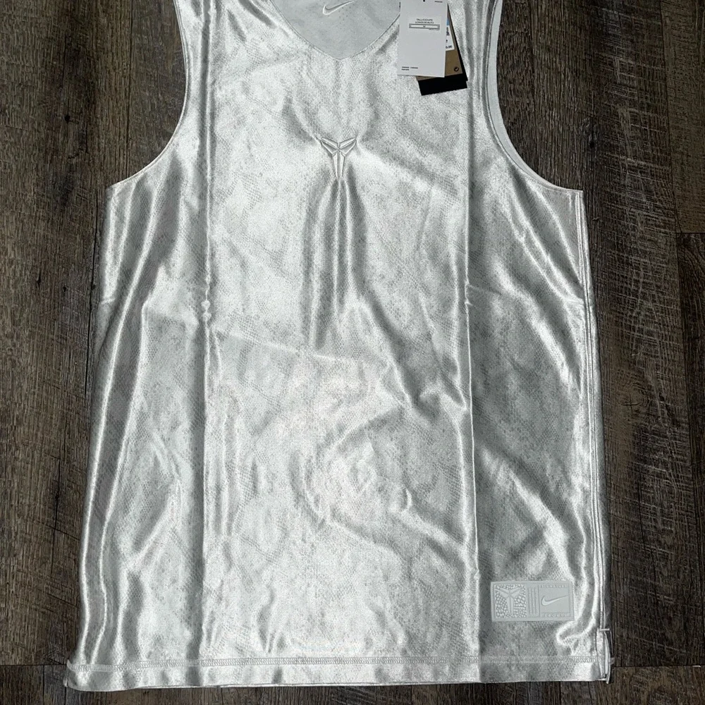 Nike Kobe Bryant Mamba Dri-FIT White Reversible Jersey Size M Tall NWT‎